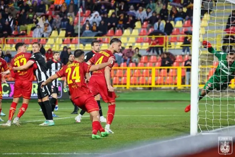 images Serie BKT, Catanzaro e Südtirol in campo alle 16.15: le formazioni ufficiali