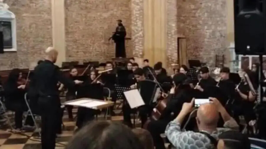 images Laureana di Borrello, il Liceo “G. Rechichi” brilla alla "Primavera in Musica 2025" 