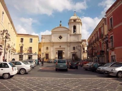 Centro Storico di Crotone, lettera al Sottosegretario Ferro: "Emergenza sicurezza e degrado"