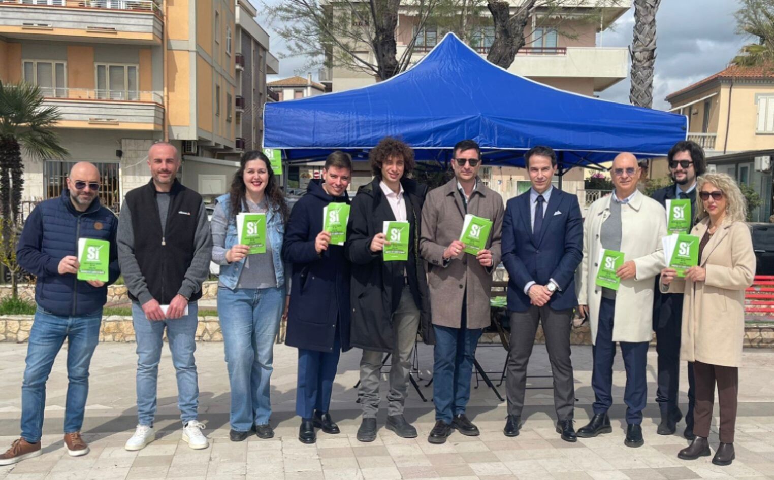 images Referendum, gazebo informativo a Catanzaro per promuovere il Sì