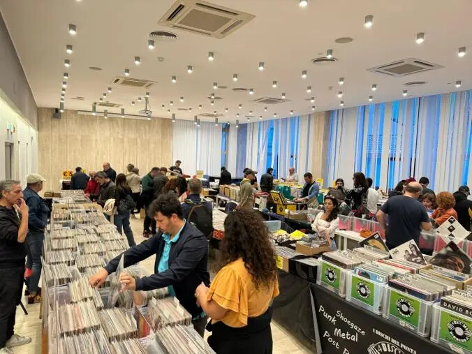 images Catanzaro Vinyl Market, weekend imperdibile per appassionati di musica e dischi