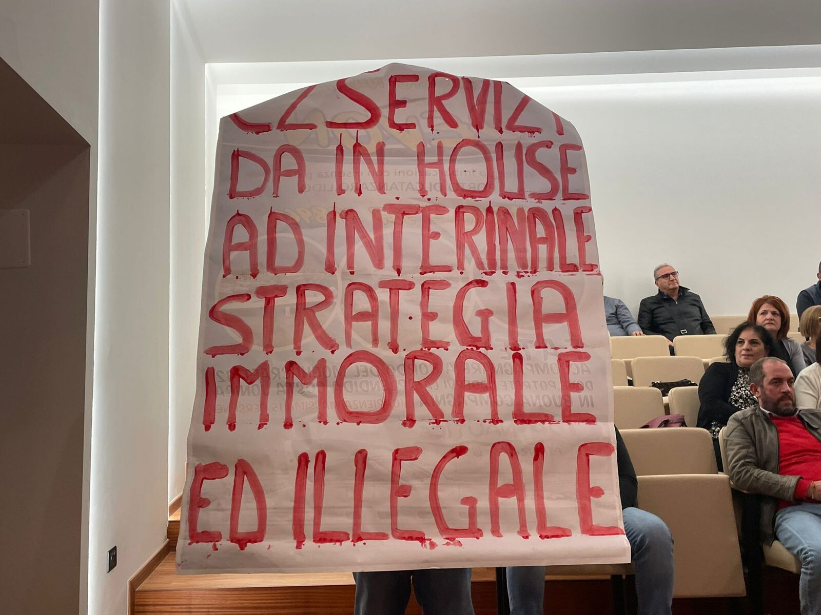 images Maremoto Catanzaro Servizi e rischio tenuta del Comune, ecco il piano industriale 