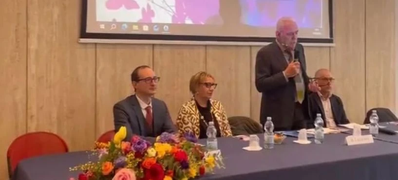 Catanzaro, l'Acmo festeggia 10 anni: prevenzione, nuove cure e ruolo attivo del volontariato 