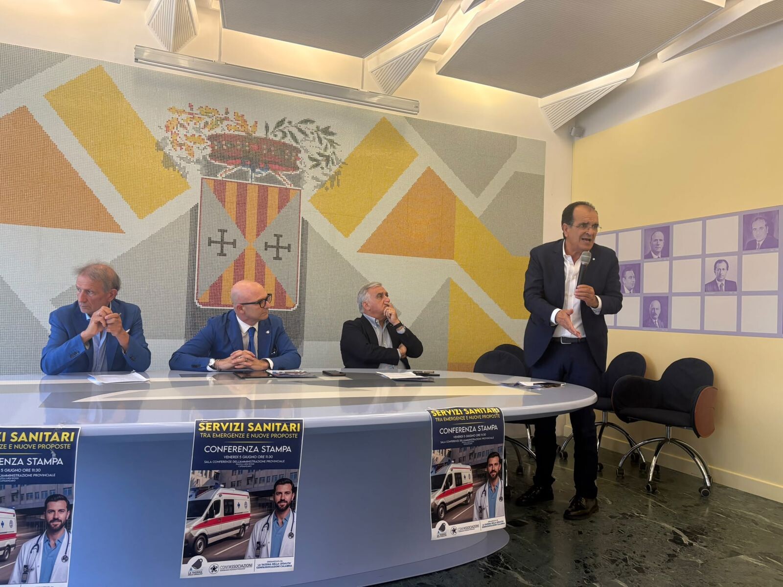 images Il consigliere regionale Enzo Bruno alla conferenza stampa dell'associazione "La Tazzina della Legalità"