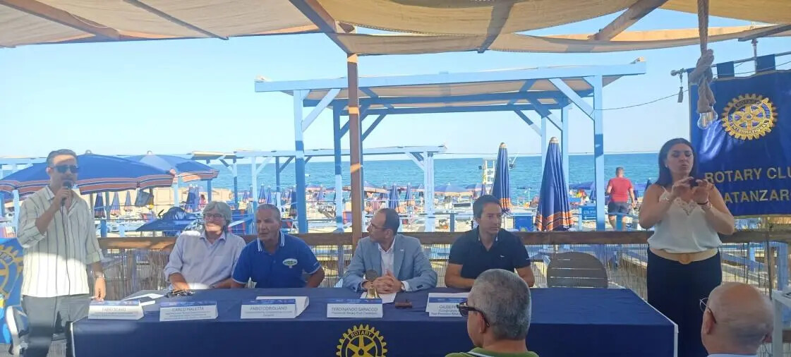 IV edizione del progetto “Spiagge accessibili” per il Rotary Club Catanzaro: “La persona al centro”
images IV edizione del progetto “Spiagge accessibili” per il Rotary Club Catanzaro: “La persona al centro”