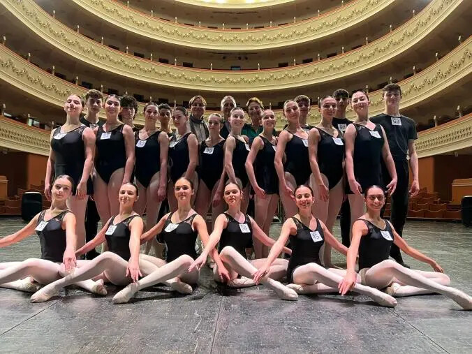images Esame di fine anno e Masterclass con la Scuola di Ballo del Teatro Politeama di Catanzaro