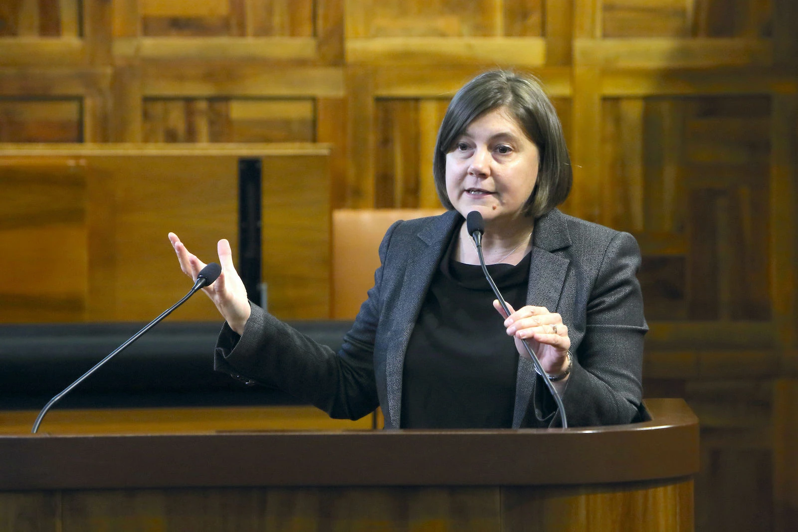 Catanzaro, la rettrice dell’Università Cattolica Elena Beccalli incontra i vescovi calabresi e la città