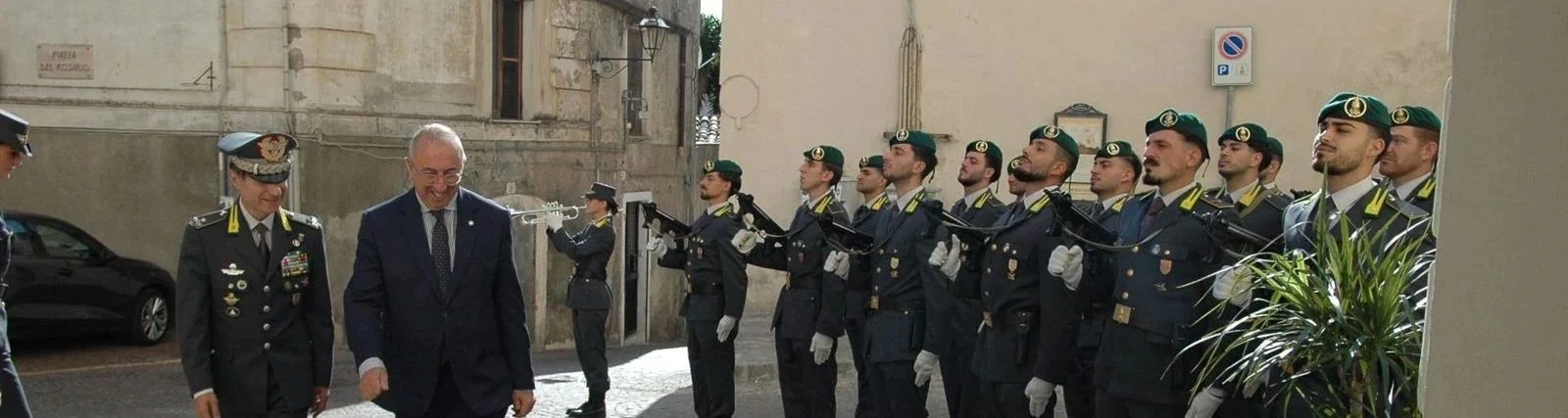 Il Prefetto di Catanzaro in visita al Comando Regionale Calabria della Guardia di Finanza 