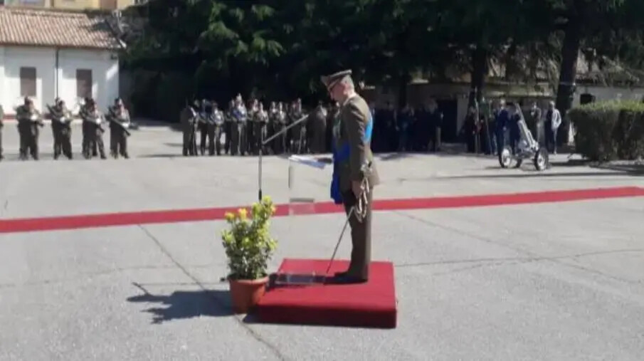 images Commemorazione e concerto per il 164° anniversario dell'Esercito Italiano: un omaggio ai caduti