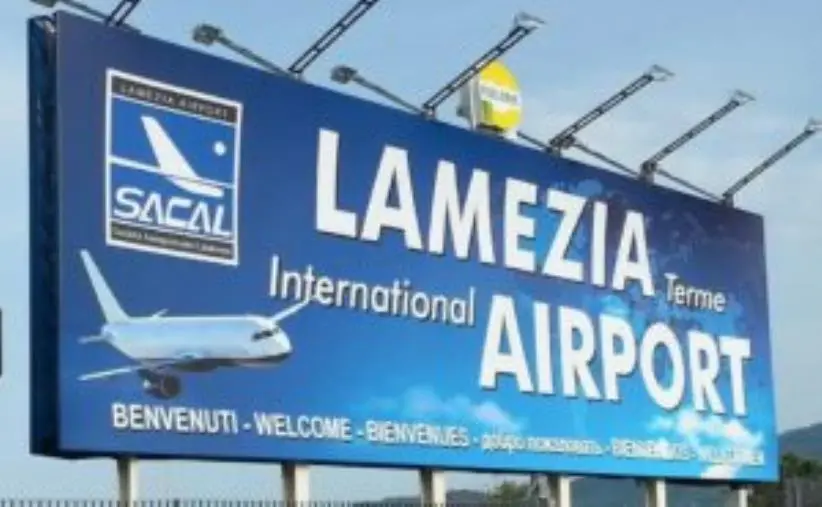 images Aeroitalia: estesi fino ad ottobre i voli da Perugia a Lamezia Terme