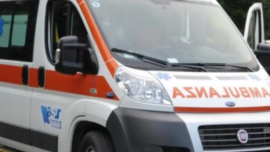 Tragedia a Fagnano Castello, un 68enne muore schiacciato tra cancello e la sua auto