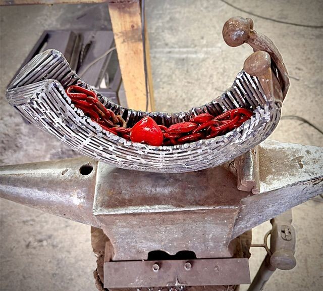 images Catanzaro, “Dagli scarti alla dignità”: l’artista Loreti omaggia il Morzello