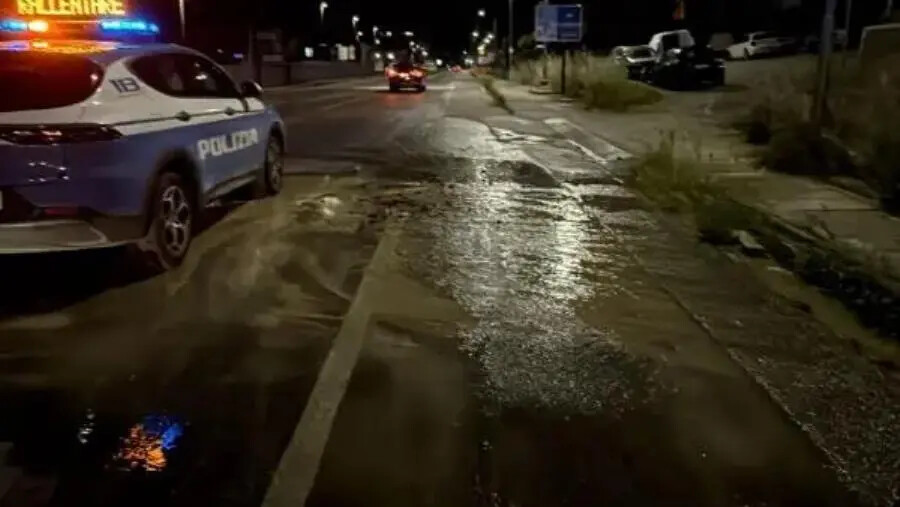 images Catanzaro, disagi ed interruzione idrica in viale Crotone per una perdita&nbsp;
