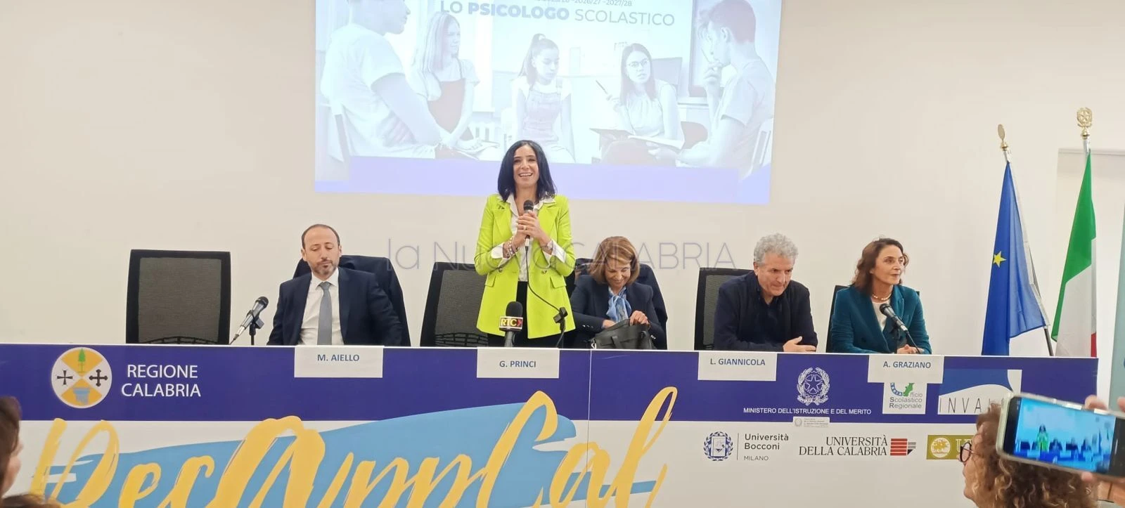 Psicologo scolastico, presentata in Regione la fase attuativa del progetto. Occhiuto: “Molto felice”