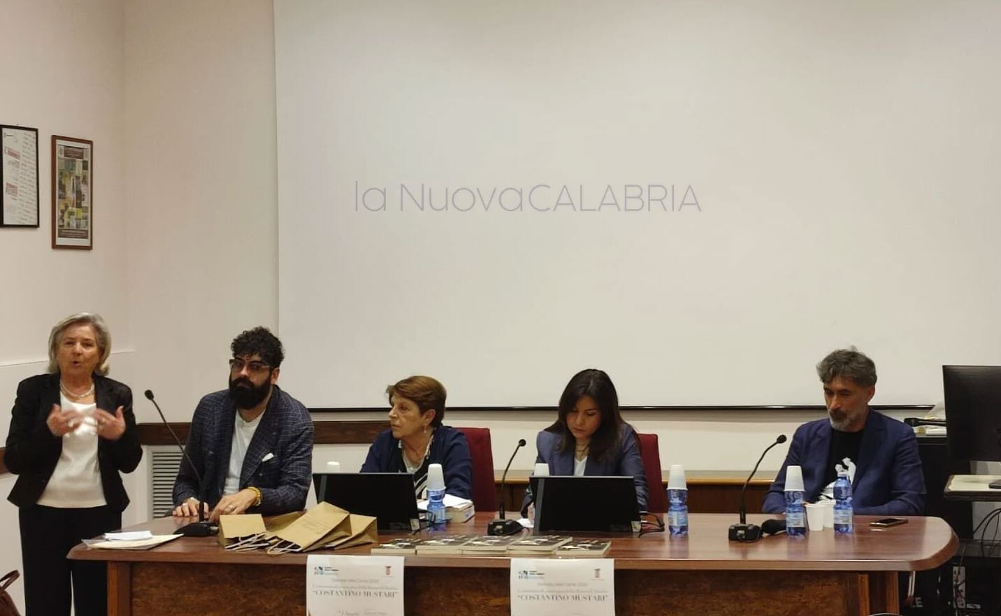 Catanzao, al Musmi la consegna delle borse di studio dedicate al prof. Costantino Mustari images Catanzao, al Musmi la consegna delle borse di studio dedicate al prof. Costantino Mustari
