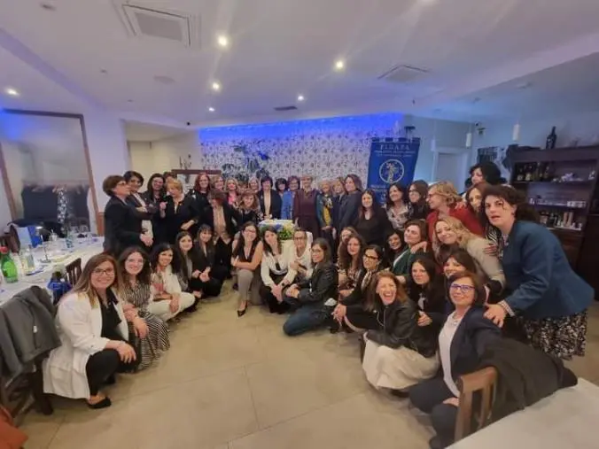 images Sersale, la neo sezione Fidapa celebra la consegna della Carta Costitutiva e la Cerimonia delle Candele