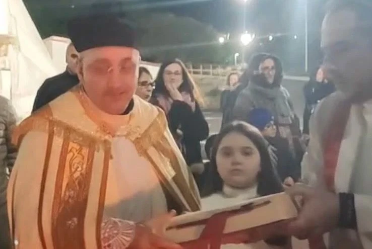 Veglia di Pasqua ad Amaroni: un grido di pace contro il buio delle guerre