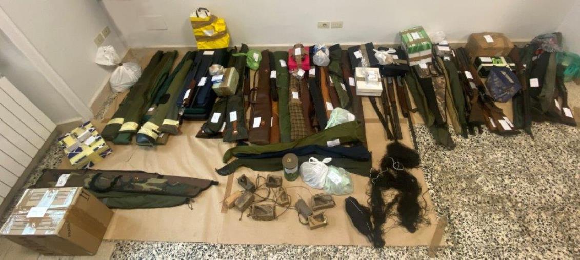 Bracconaggio nel Parco Nazionale d’Aspromonte, sequestrate armi e 16 denunce
images Bracconaggio nel Parco Nazionale d’Aspromonte, sequestrate armi e 16 denunce