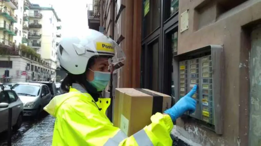 E-Commerce Poste Italiane, la provincia di Vibo terza in Italia per volumi scambiati images E-Commerce Poste Italiane, la provincia di Vibo terza in Italia per volumi scambiati