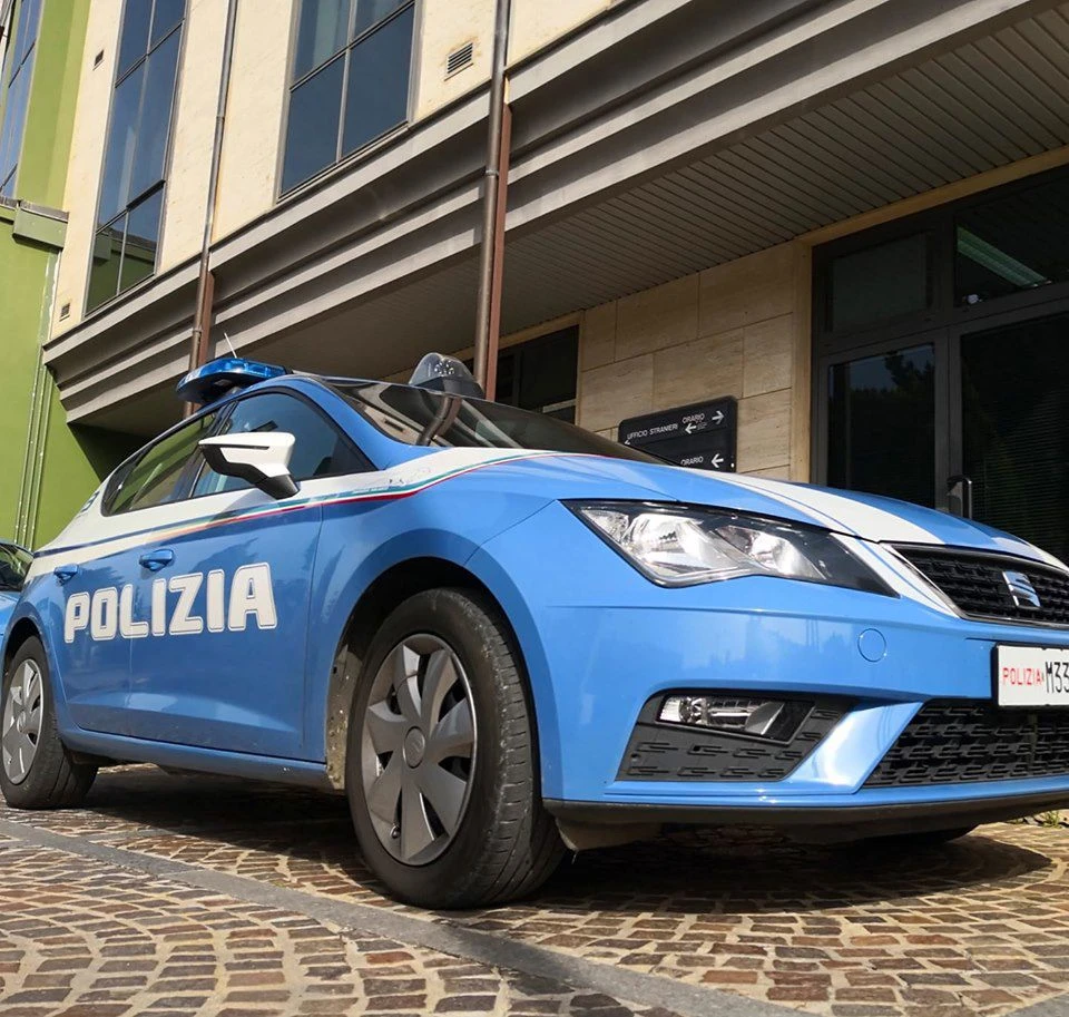 Vibo Valentia, aggressione ai danni di un Dirigente del Comune: la Polizia arresta gli autori