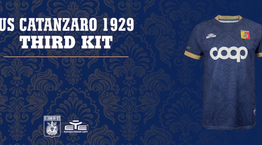 Svelato il third kit Us Catanzaro 1929 Stagione 24/25 images Svelato il third kit Us Catanzaro 1929 Stagione 24/25