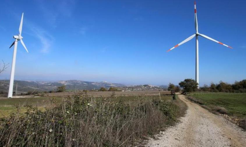 Anche a Palermiti si parla di eolico: progetto per 5 turbine in località "Bruvarito" images Anche a Palermiti si parla di eolico: progetto per 5 turbine in località "Bruvarito"