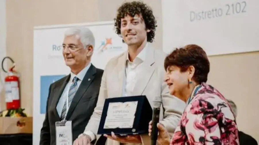 L'imprenditore Gianluca Procopio premiato con la startup Cantiere360: il digitale entra nei cantieri images L'imprenditore Gianluca Procopio premiato con la startup Cantiere360: il digitale entra nei cantieri