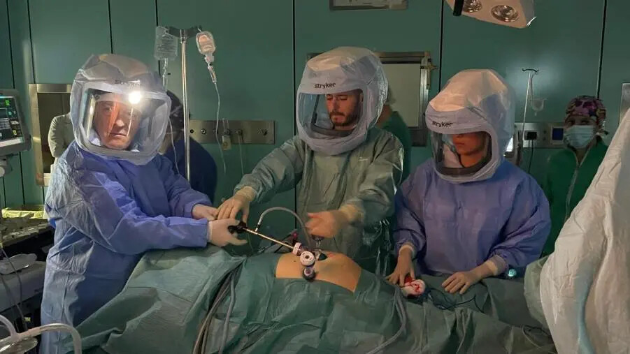 Lamezia, per la prima volta in Calabria un intervento chirurgico innovativo per malati oncologici images Lamezia, per la prima volta in Calabria un intervento chirurgico innovativo per malati oncologici