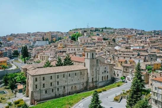 "Invisibili" in sciopero della fame a San Giovanni in Fiore, i Gruppi consiliari di opposizione: "Siamo al fianco dei lavoratori"