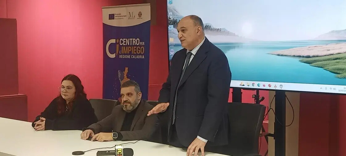 images Catanzaro, oggi il recruiting day di SEAS Srl in Regione: in oltre 300 per la manutenzione aerei Ryanair