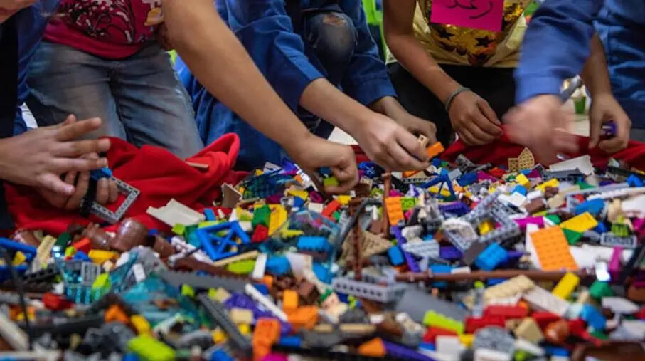 images Catanzaro, ritorno a scuola con l'Uici: mattoncini speciali per imparare la scrittura Braille