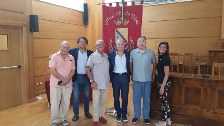 Porto Turistico Lamezia, sottoscritto accordo per opere a mare e pontile ex Sir images Porto Turistico Lamezia, sottoscritto accordo per opere a mare e pontile ex Sir