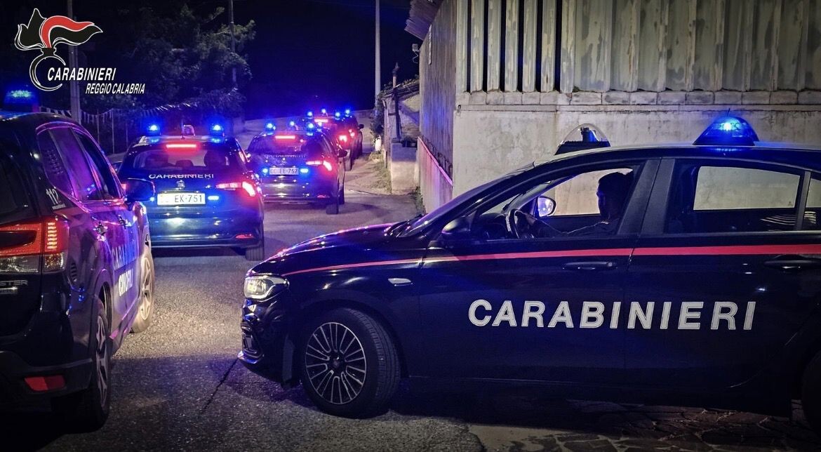 Reggio, terrore nel quartiere Arghillà: 6 misure cautelari images Reggio, terrore nel quartiere Arghillà: 6 misure cautelari