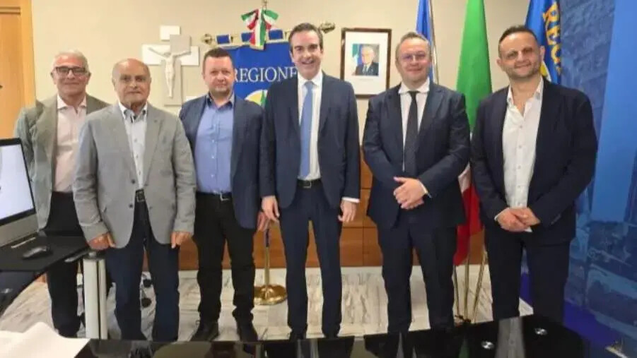 images Professioni, Occhiuto incontra i Periti industriali 