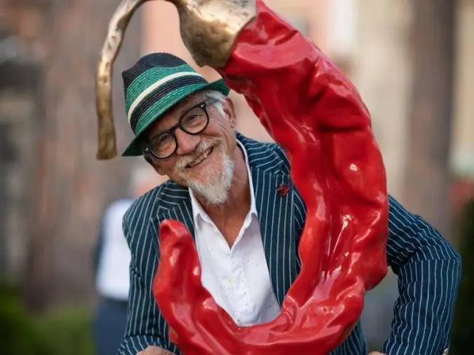 images "La Calabria di Carta": al Macfrut di Rimini in mostra 7 sculture raffiguranti i prodotti locali Dop e Igp