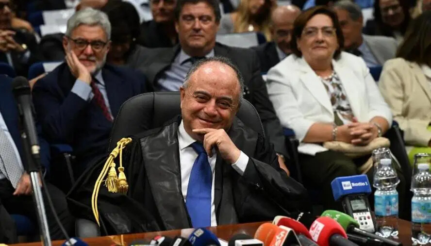 images Gratteri s'insedia alla Procura di Napoli, al via la cerimonia: "Magistrato di grande valore"