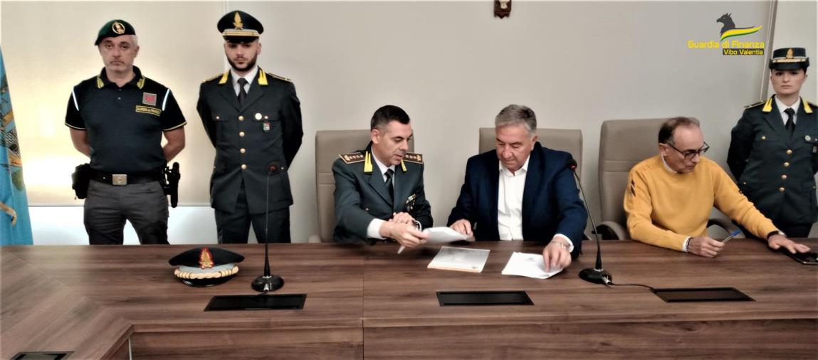 Vibo, tutela delle risorse Pnrr: Pizzo e Ionadi siglano protocollo con la Finanza images Vibo, tutela delle risorse Pnrr: Pizzo e Ionadi siglano protocollo con la Finanza