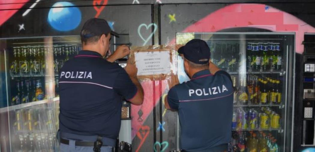 Catanzaro, la Polizia ha intensificato l’attività di controllo dei luoghi della movida
images Catanzaro, la Polizia ha intensificato l’attività di controllo dei luoghi della movida