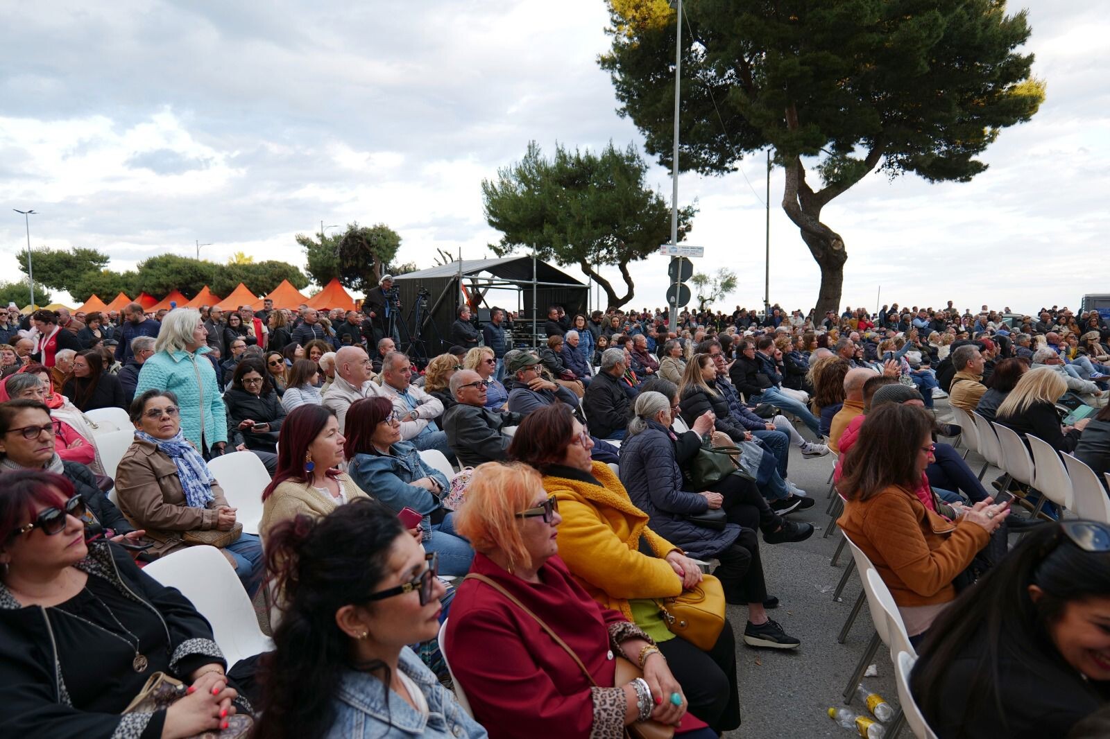 images Catanzaro,  in migliaia al 1 Maggio a Lido tra musica e solidarietà
