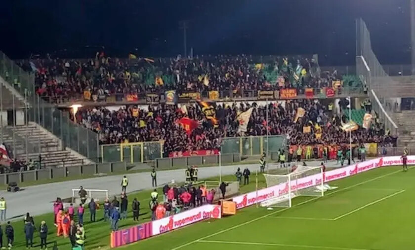 Serie BKT, COSENZA vs CATANZARO: 0-2 finale. Le Aquile espugnano il Marulla e volano images Serie BKT, COSENZA vs CATANZARO: 0-2 finale. Le Aquile espugnano il Marulla e volano