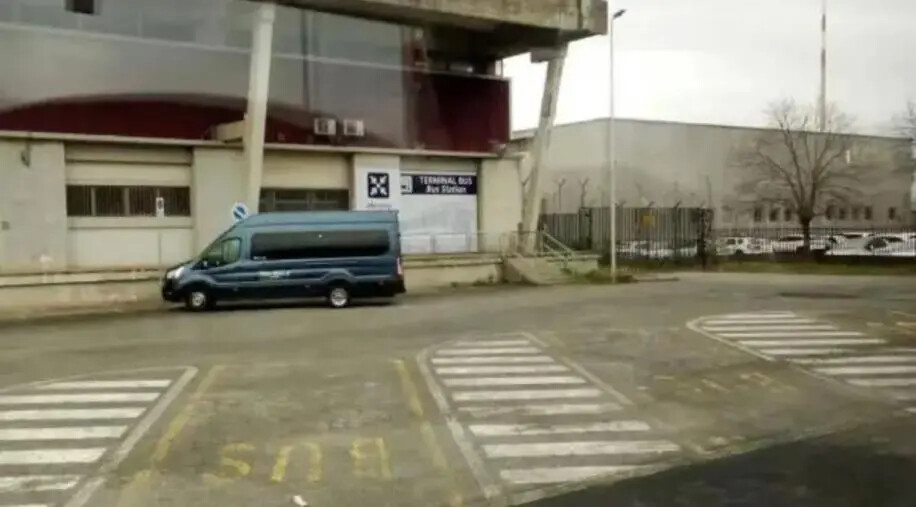 Lamezia Terme, il caso della fermata autobus all’aeroporto: la segnalazione di un cittadino images Lamezia Terme, il caso della fermata autobus all’aeroporto: la segnalazione di un cittadino