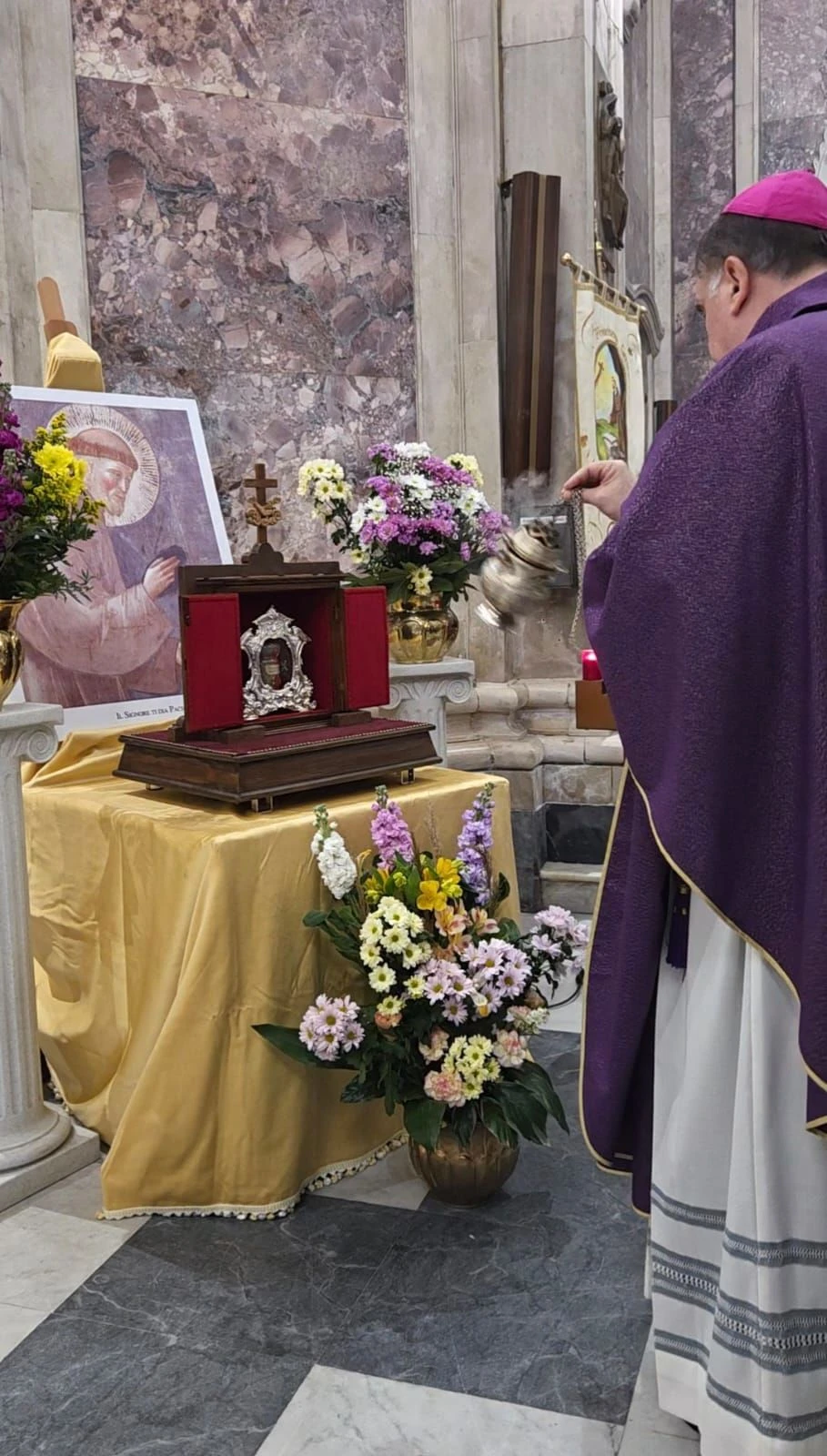 17bc6881-8346-4774-9960-8e2f853fb5e9_san-francescio-reliquia.webp