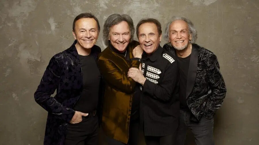 Roccella Summer Festival, mercoledì 14 agosto arrivano i Pooh: «Saranno tre ore di live ed emozioni» images Roccella Summer Festival, mercoledì 14 agosto arrivano i Pooh: «Saranno tre ore di live ed emozioni»