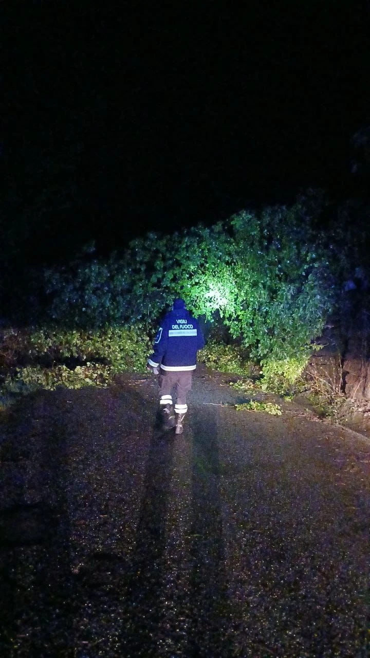 Maltempo, oltre 80 gli interventi dei Vigili del Fuoco nel Vibonese