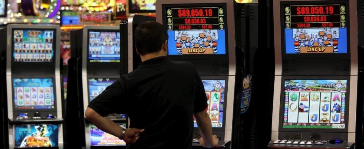 “A carte scoperte”, al via il progetto a contrasto e prevenzione della ludopatia in Calabria images “A carte scoperte”, al via il progetto a contrasto e prevenzione della ludopatia in Calabria