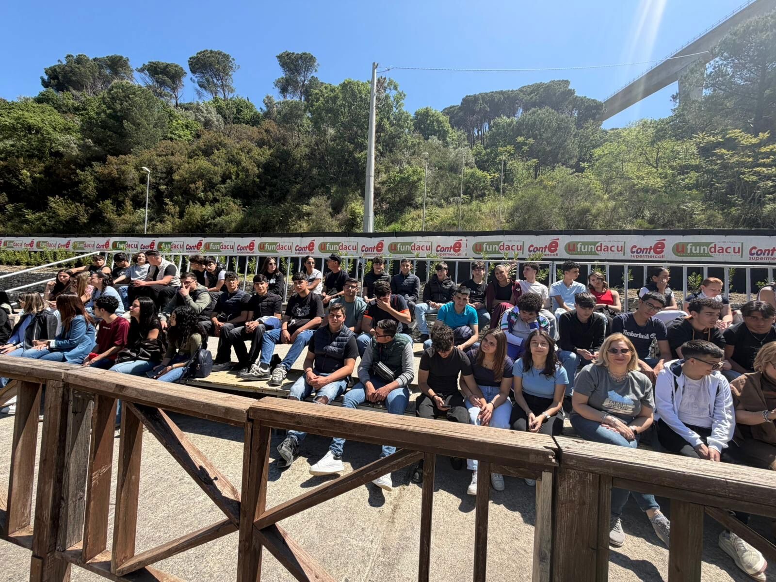 images Dalle aule alle scuderie: Valle dei Mulini si apre alle scuole e prepara il Gran Premio (VIDEO)