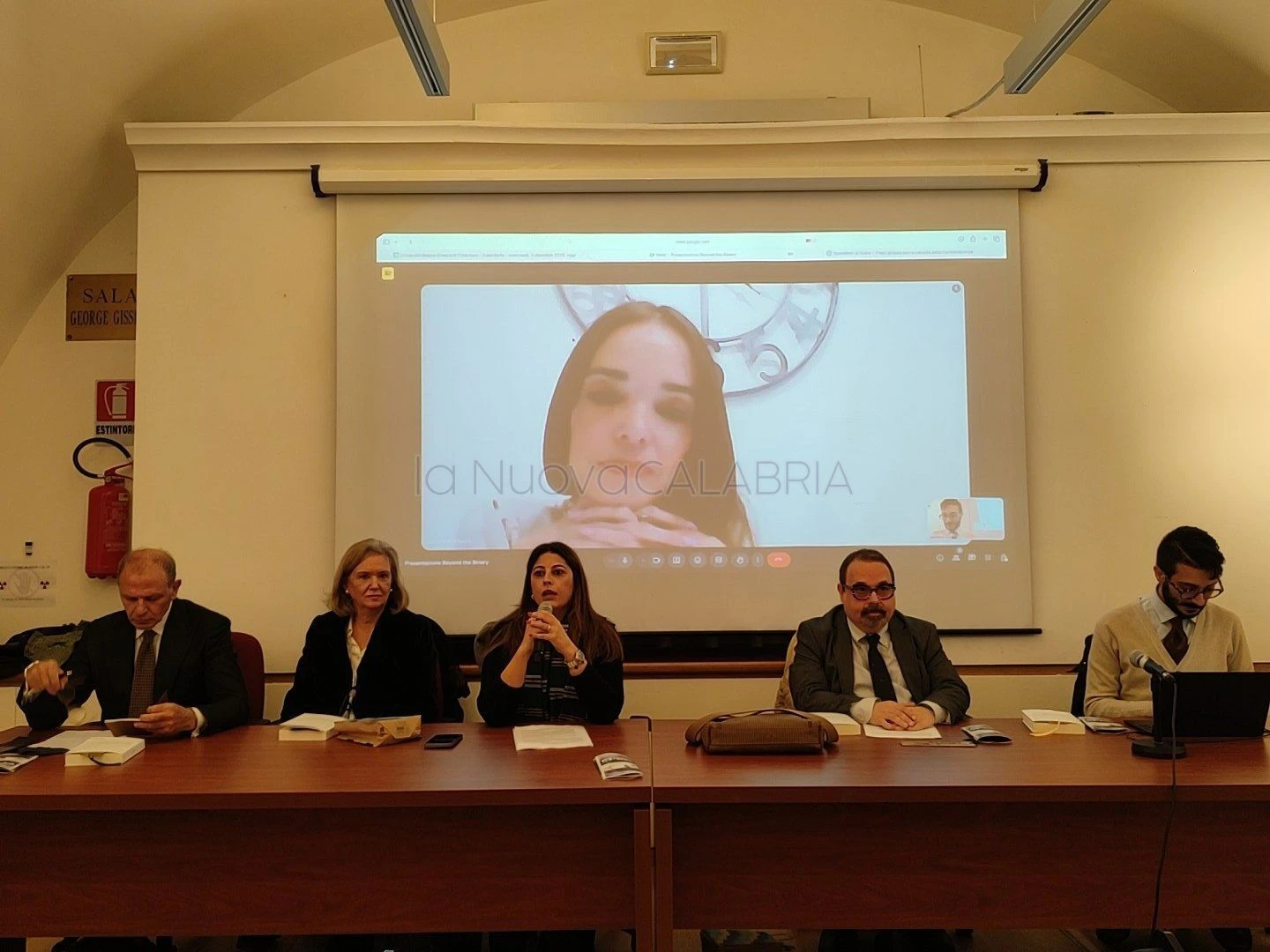 Catanzaro, "Beyond the binary": presentato il saggio su salute, identità di genere e inclusione