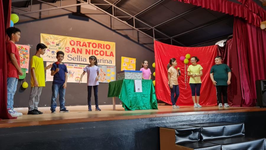 images Sellia, i bambini della Primaria chiudono l'anno con la rappresentazione teatrale "Il baule dei ricordi"