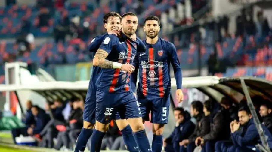 images Il Cosenza retrocede ufficialmente in Serie C: sconfitta decisiva a Bolzano