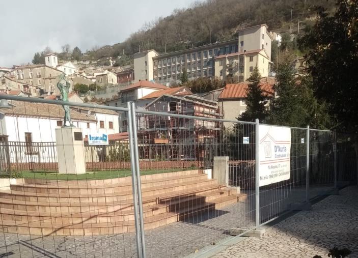 images Taverna, iniziati i lavori di abbellimento di piazza San Sebastiano
